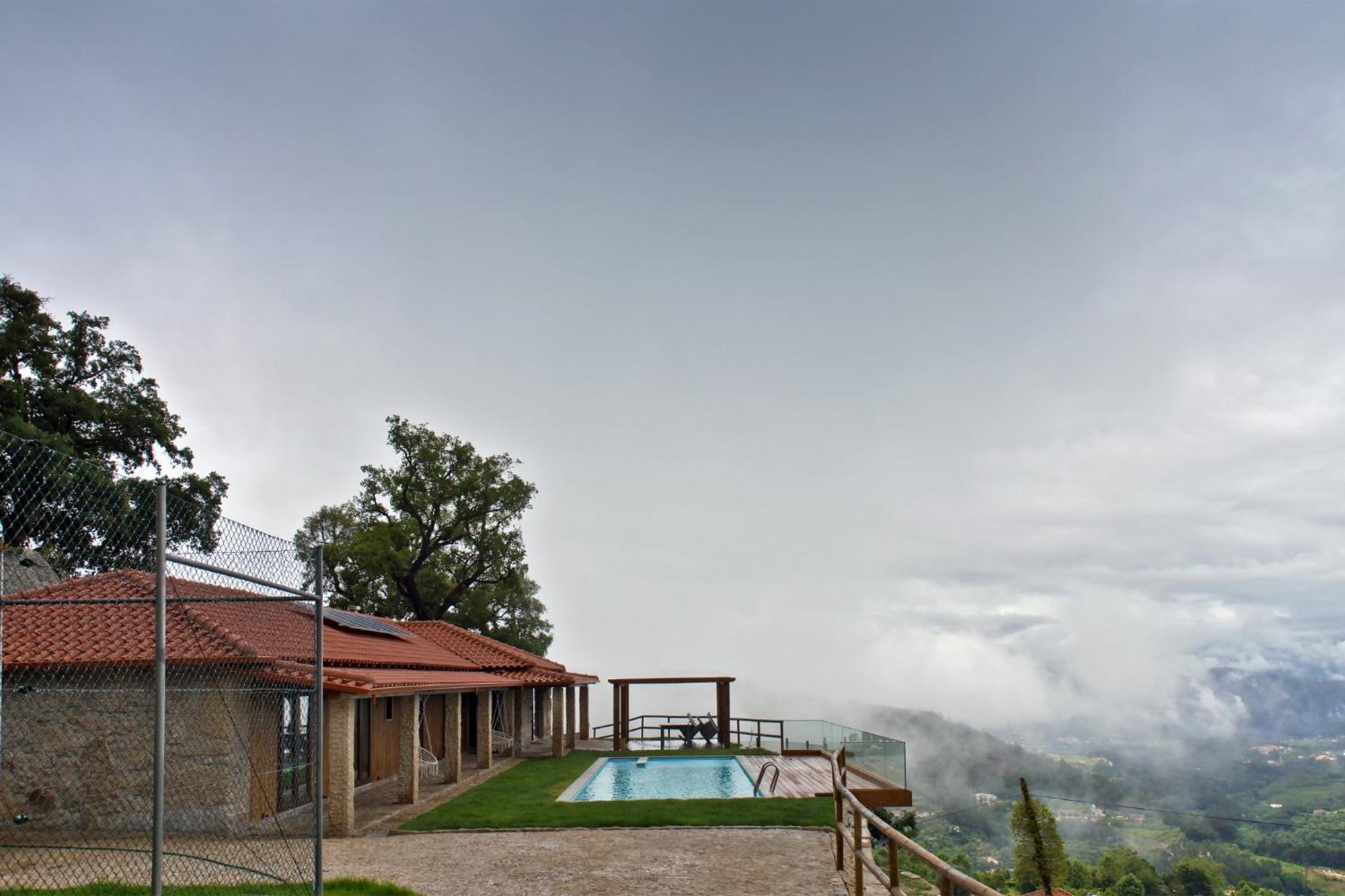 Villa Casa Do Sobreiro Casas De Basto Celorico De Basto Exterior foto