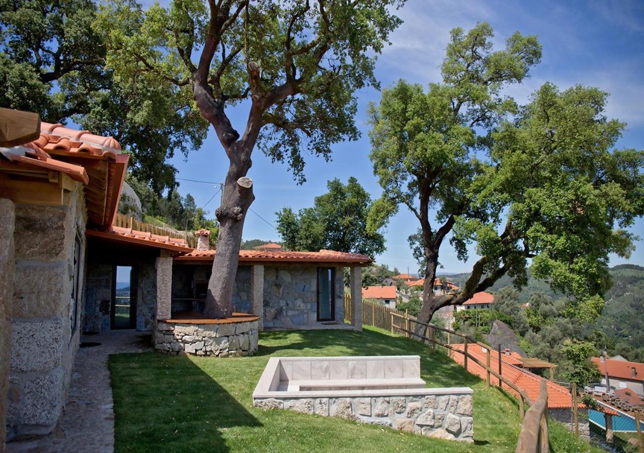 Villa Casa Do Sobreiro Casas De Basto Celorico De Basto Exterior foto
